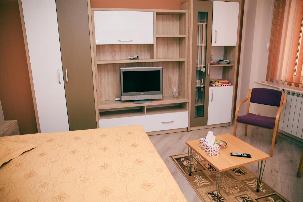Apartament Cora Centru Питещ Екстериор снимка